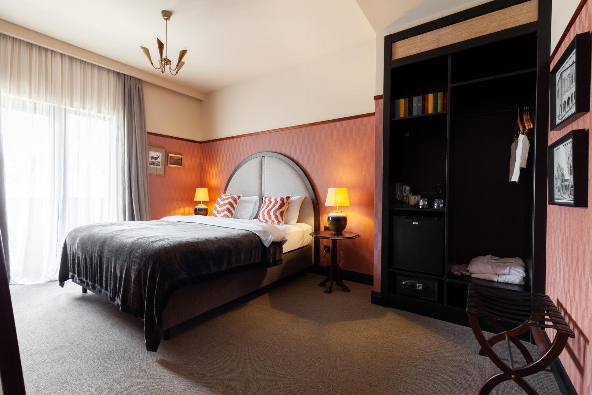 Communal Hotel Кутаиси Экстерьер фото