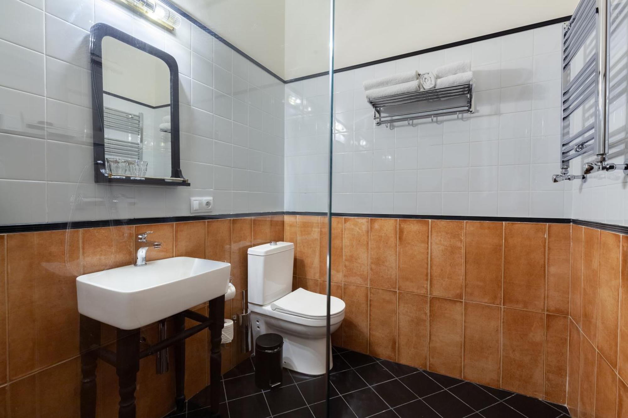 Communal Hotel Кутаиси Экстерьер фото